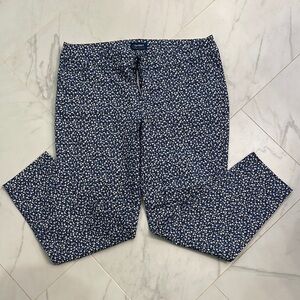 Old Navy Floral Pixie Pants (Size 14 Regular)